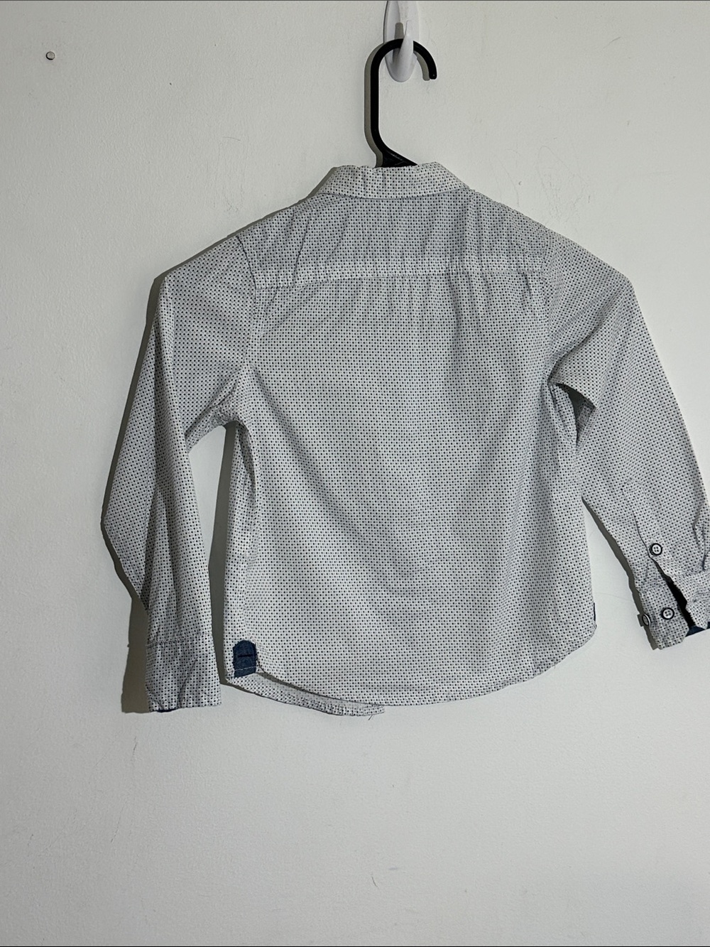 Boys White Micro-Pattern Long-Sleeve Button-Down Shirt